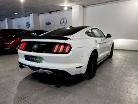 Ford Mustang Fastback GT 5.0 Ti-VCT V8 310 kW (421 CV)