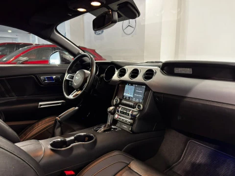 Ford Mustang Fastback GT 5.0 Ti-VCT V8 310 kW (421 CV)