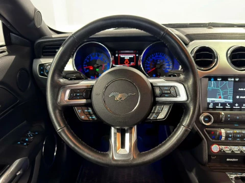 Ford Mustang Fastback GT 5.0 Ti-VCT V8 310 kW (421 CV)