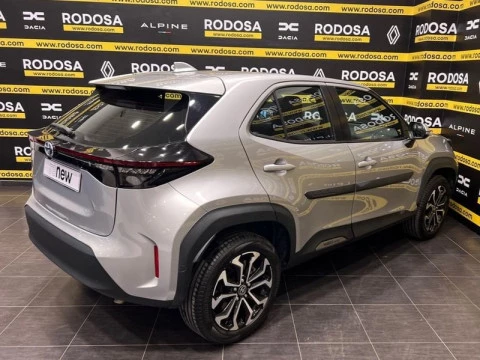 Toyota Yaris Cross 1.5 120H Business Plus