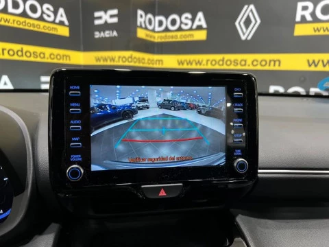 Toyota Yaris Cross 1.5 120H Business Plus