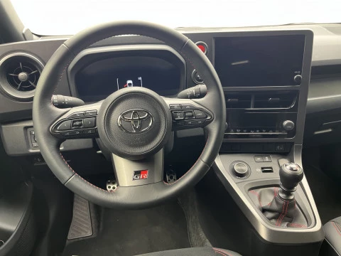 Toyota GR Yaris 1.6T 276 MANUAL RZ