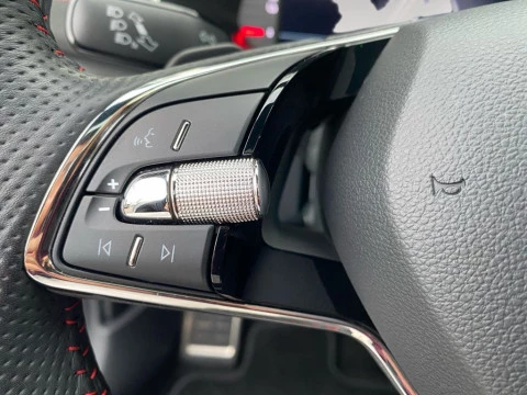 Skoda Octavia  Combi RS 1,4 TSI iV P-HEV 180 kW (245 CV) DSG 6 vel.