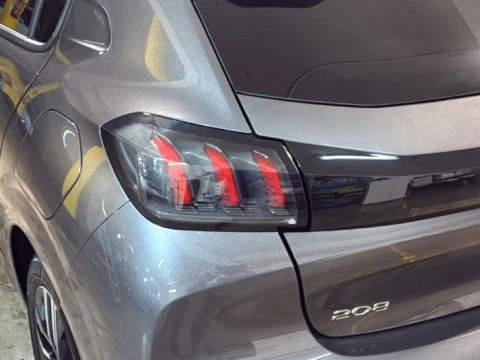 Peugeot 208 PureTech 73kW (100CV) EAT8 Allure Pack