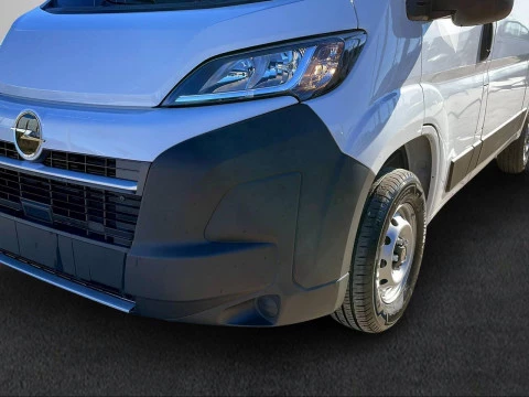 Opel Movano Furgón L2 H2 3.5T Diesel 140 Manual