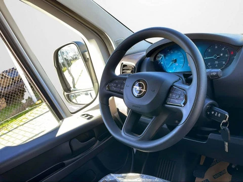 Opel Movano Furgón L2 H2 3.5T Diesel 140 Manual