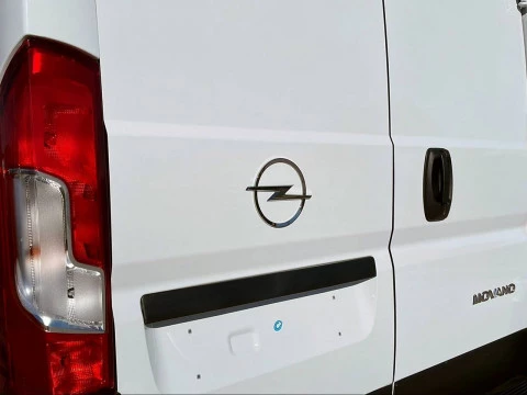 Opel Movano Furgón L2 H2 3.5T Diesel 140 Manual