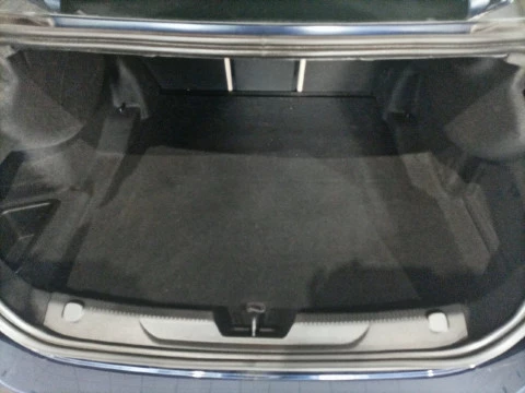 Jaguar XE 2.0 Diesel RWD 132kW Pure