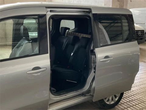 Mercedes-Benz Clase T 180 d