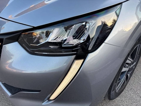 Peugeot 208 PureTech 73kW (100CV) EAT8 Allure Pack