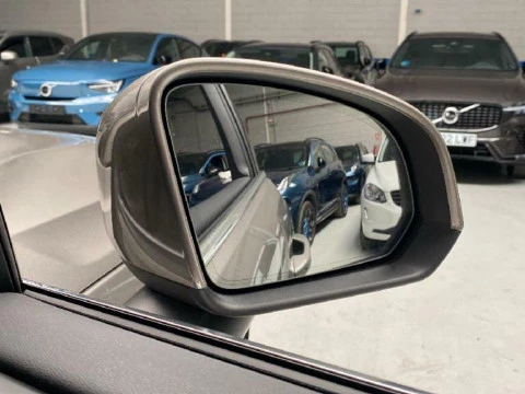 Volvo XC40 1.5 T4 RECHARGE INSCRIPTION EXP DCT 5P