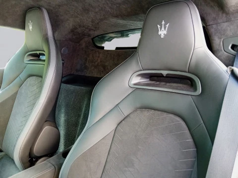 Maserati MC20 V6 630CV Gasolina RWD