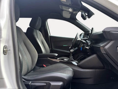 Peugeot 2008 PureTech 100 S&S Allure 75 kW (100 CV)