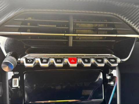 Peugeot 2008 PureTech 100 S&S Allure 75 kW (100 CV)