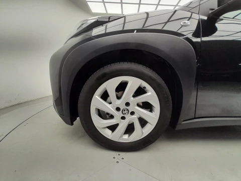 Toyota Aygo X Cross 1.0 VVT-I 72CV Play
