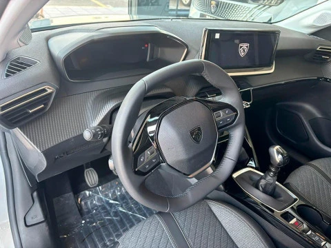Peugeot 208 1.2 ALLURE GASOLINA 100CV 5P