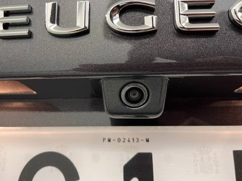 Peugeot Traveller Business Long BlueHDi 180 S&S EAT8