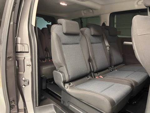 Peugeot Traveller Business Long BlueHDi 180 S&S EAT8