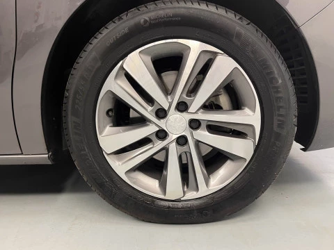 Peugeot Traveller Business Long BlueHDi 180 S&S EAT8