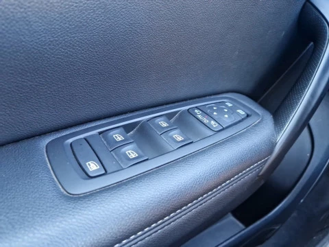 Renault Megane Techno TCe 103 kW (140CV) EDC GPF