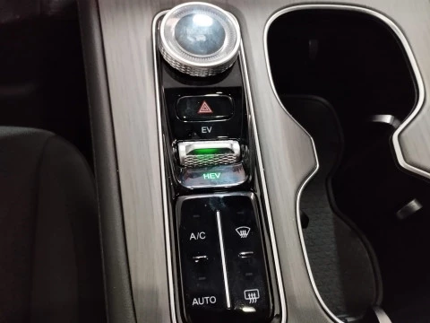 EBRO S800 1.6 TGDI Luxury 7 DCT