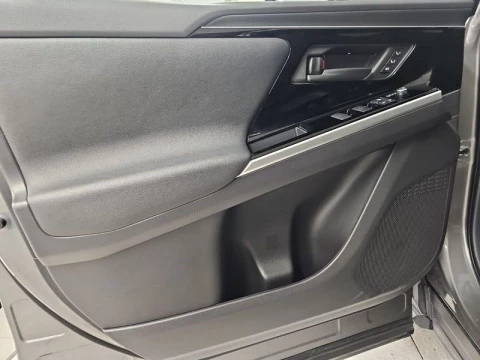 Toyota BZ4X 220E 4x4 Luxury