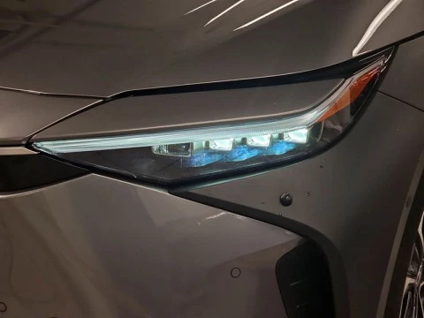 Toyota BZ4X 220E 4x4 Luxury