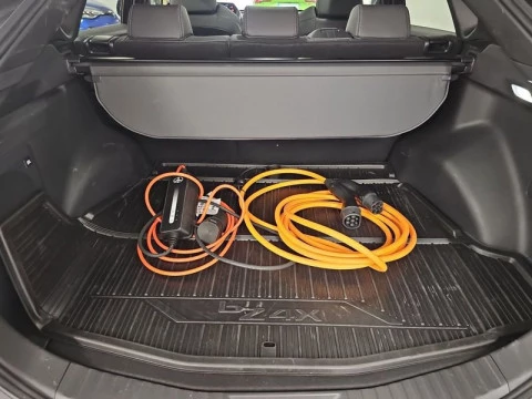 Toyota BZ4X 220E 4x4 Luxury