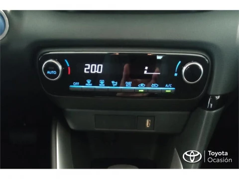 Toyota Yaris 5 Puertas Business Plus 120H Automático (e-CVT)