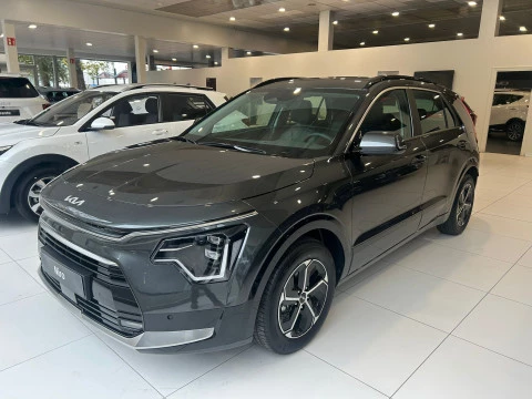 Kia Niro 1.6 GDi HEV 95kW (129CV) Drive