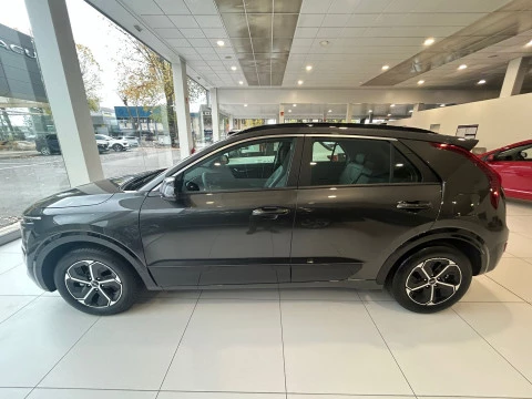 Kia Niro 1.6 GDi HEV 95kW (129CV) Drive