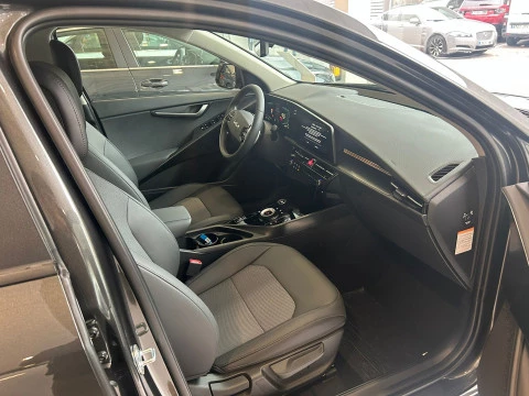 Kia Niro 1.6 GDi HEV 95kW (129CV) Drive