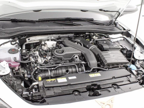 Cupra León 1.5 ETSI MHEV 110KW DSG 150 5P