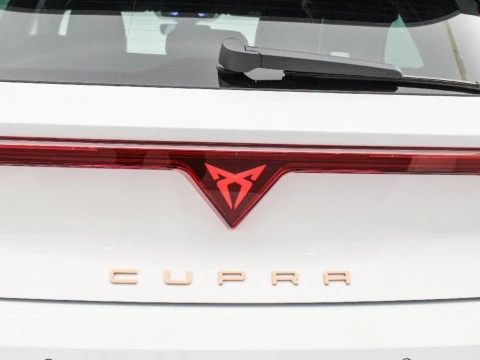 Cupra León 1.5 ETSI MHEV 110KW DSG 150 5P