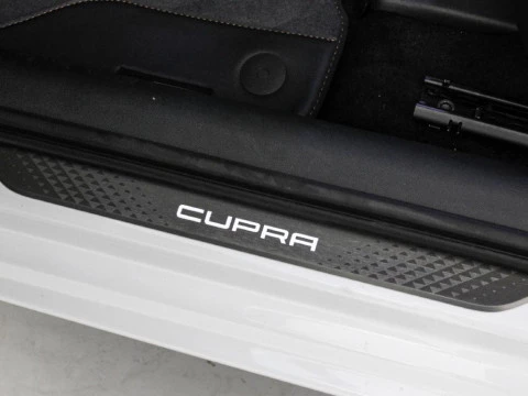 Cupra León 1.5 ETSI MHEV 110KW DSG 150 5P