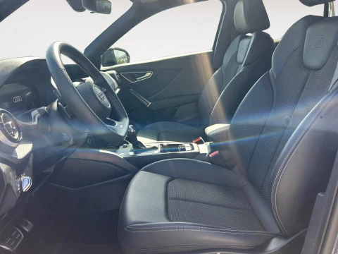 Audi Q2 Adrenalin Black E 35 TFSI 110kW S tronic