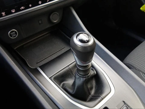 Nissan Qashqai DIG-T 140 mHEV Acenta 4x2 103 kW (140 CV)