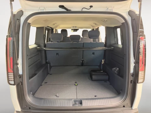 Kia PV5 Passenger L2H1 Long Range Plus