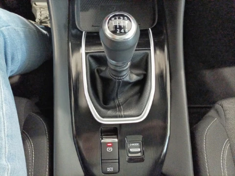 Nissan Qashqai DIG-T 103kW mHEV 4x2 Premiere Edition