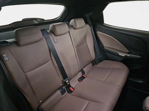 Lexus LBX 1.5 136cv HEV Elegant+