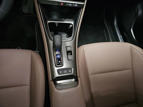 Lexus LBX 1.5 136cv HEV Elegant+