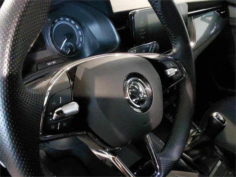 Skoda Kamiq 1.0 TSI 81kW (110CV) AMBITION