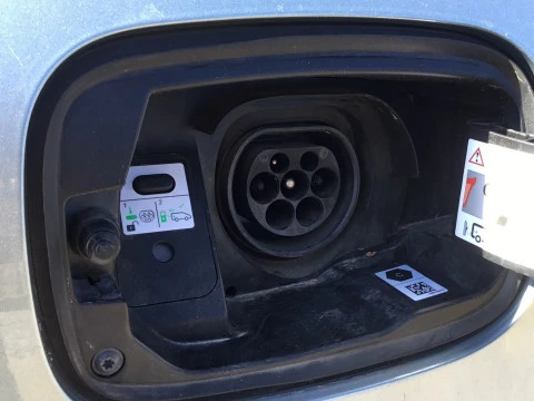 Renault Megane  E-TECH Zen 117kW