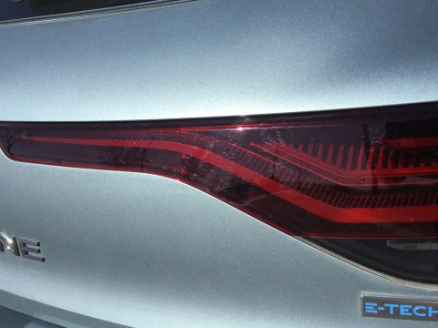 Renault Megane  E-TECH Zen 117kW