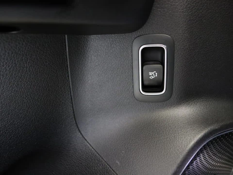 Mercedes-Benz GLB CLASE AMG 35 4MATIC DCT 5P