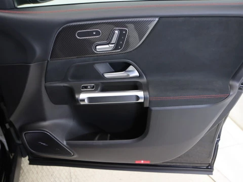 Mercedes-Benz GLB CLASE AMG 35 4MATIC DCT 5P