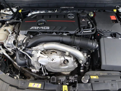 Mercedes-Benz GLB CLASE AMG 35 4MATIC DCT 5P