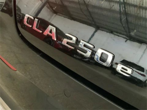 Mercedes-Benz CLA 250 e