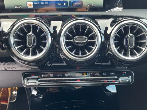 Mercedes-Benz Clase A  200 d Compacto