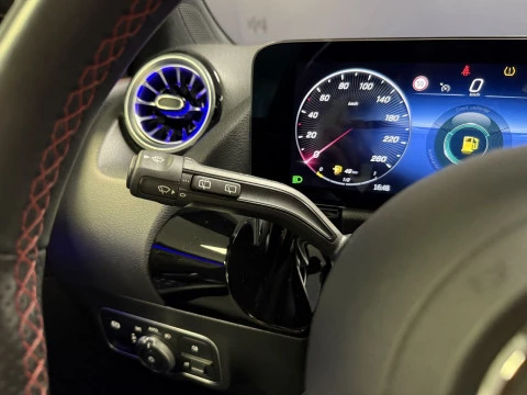 Mercedes-Benz GLA GLA 200 D